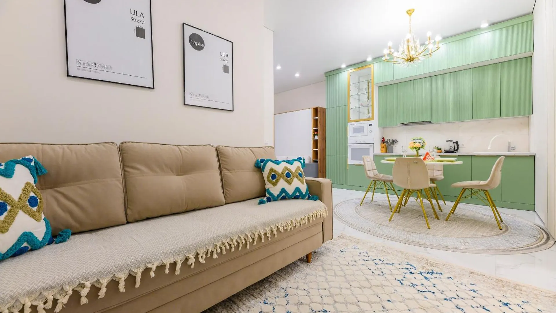 Гармония Пространства Рядом С Трц Mega На Розыбакиева Apartment Almaty