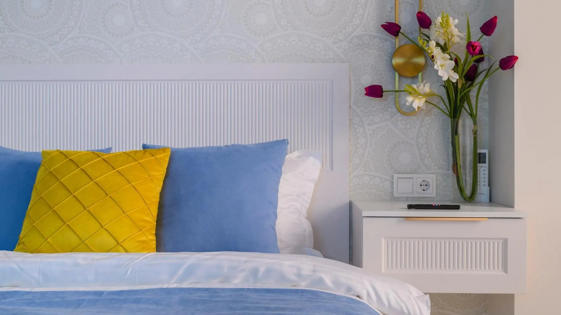 Гармония Пространства Рядом С Трц Mega На Розыбакиева Apartment Almaty