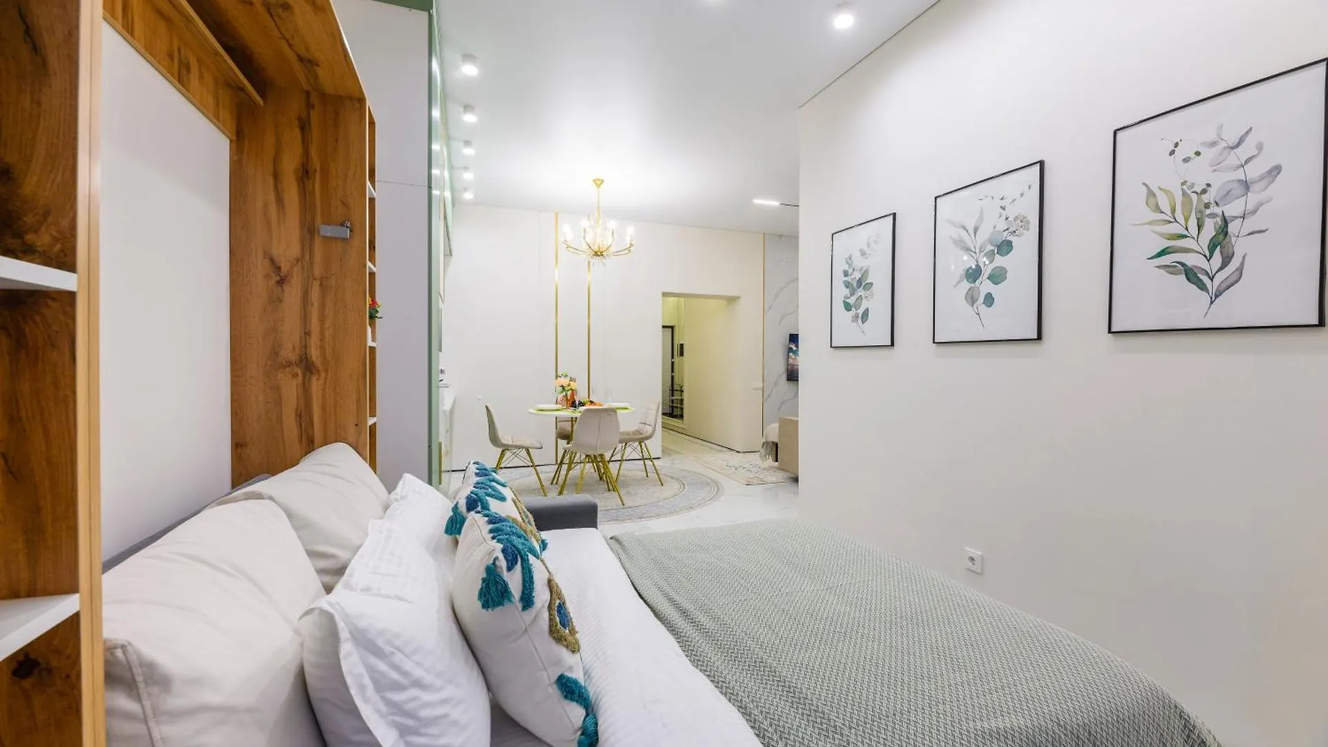 Гармония Пространства Рядом С Трц Mega На Розыбакиева Apartment Almaty